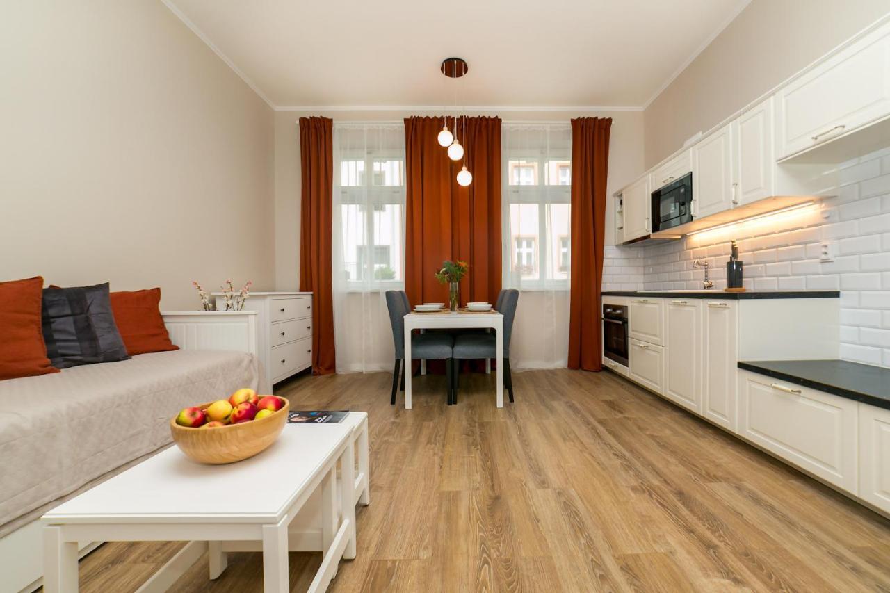 New Studio 3 - Self Check In, Parking Possible, Weekend Free Parking Bratislava Buitenkant foto