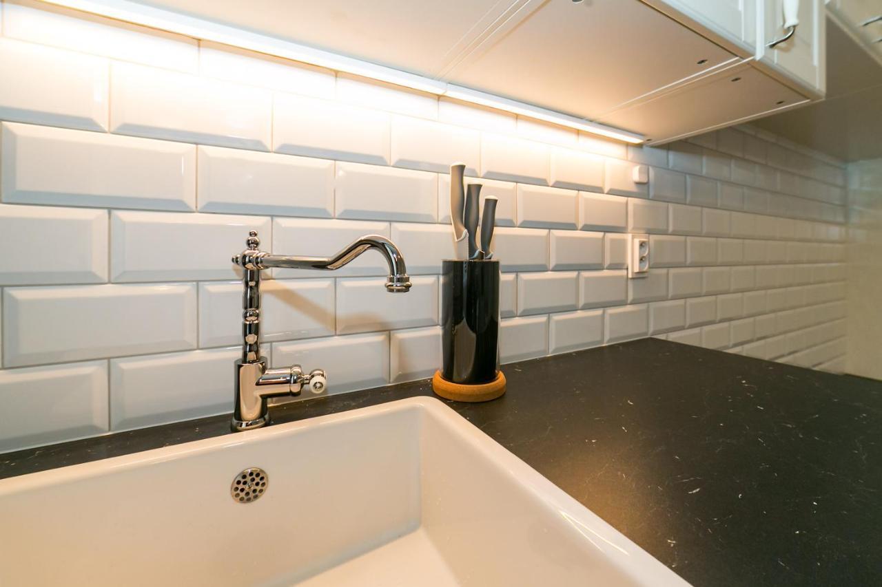 New Studio 3 - Self Check In, Parking Possible, Weekend Free Parking Bratislava Buitenkant foto